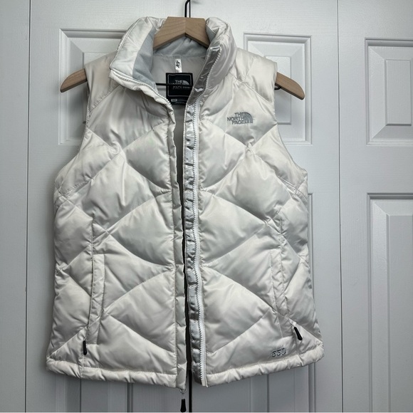 White North Face 550 Goose Down Vest Size Small - Picture 1 of 11